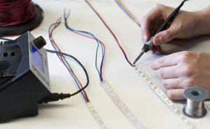 Brumberg Konf.+Anlöten Leit., L E D-Flex, 75998000