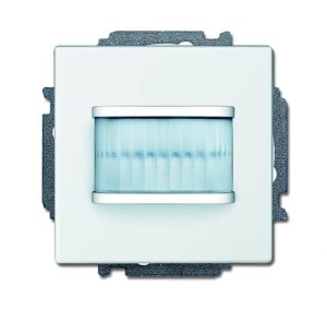 Busch-Jäger 6215/1.1-84 Busch-free@home®, Sensor-/Aktoreinheiten, Bewegungsmelder/Schaltaktor 1-fach, studioweiß (6220-0-0112)